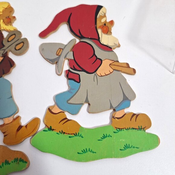 Wooden Dwarf Hand Painted Wall Hanging 3 Decorative Vintage Dwarves Decor - Picture 13 of 13